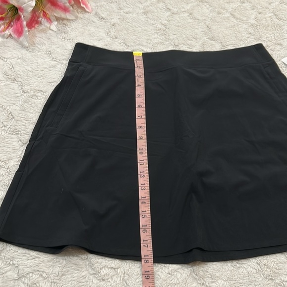 Athleta - Brooklyn Heights Black Skort - Size 16 - Picture 12 of 15